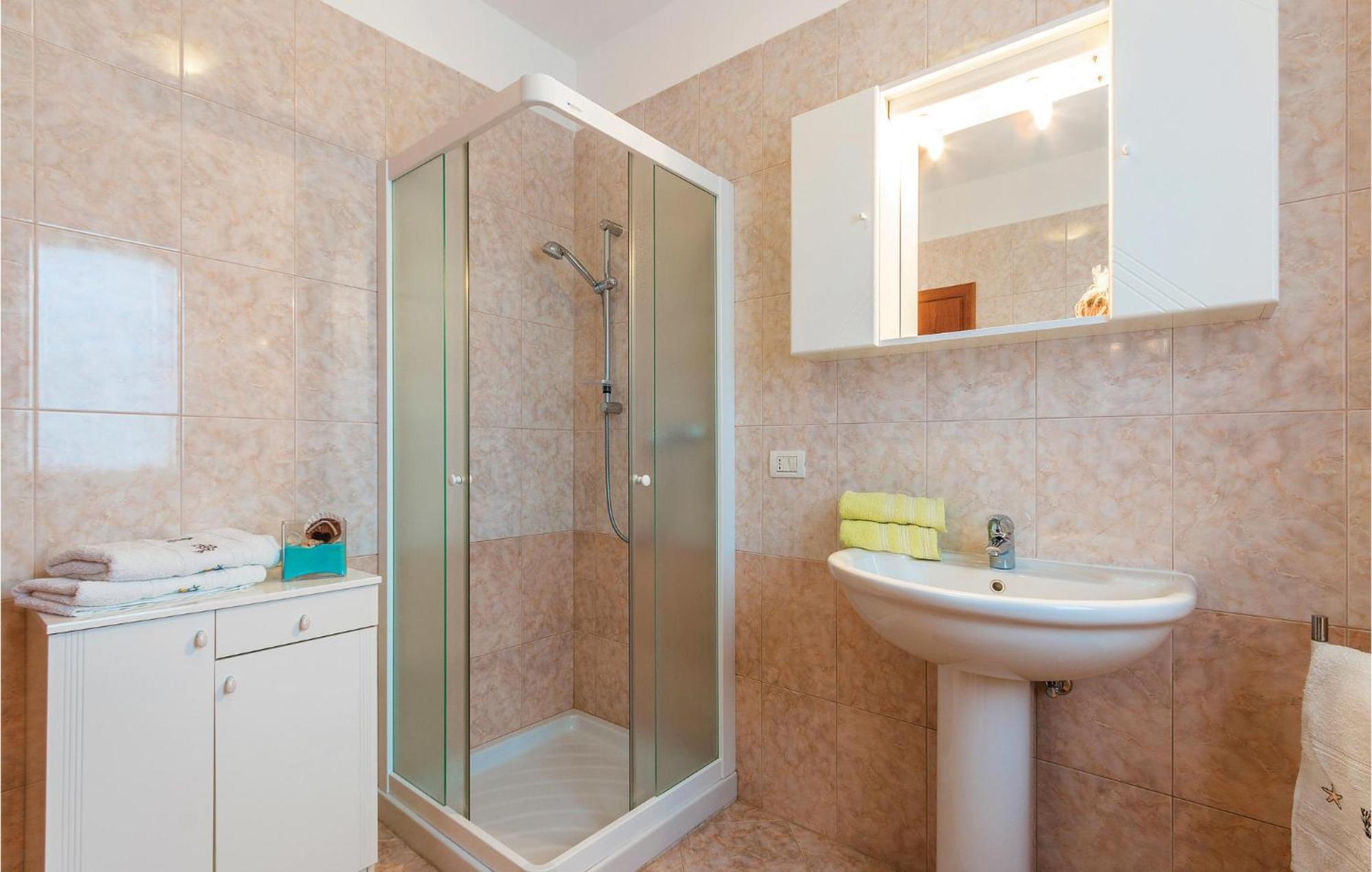 Gorgeous Apartment In Fazana With Wifi מראה חיצוני תמונה